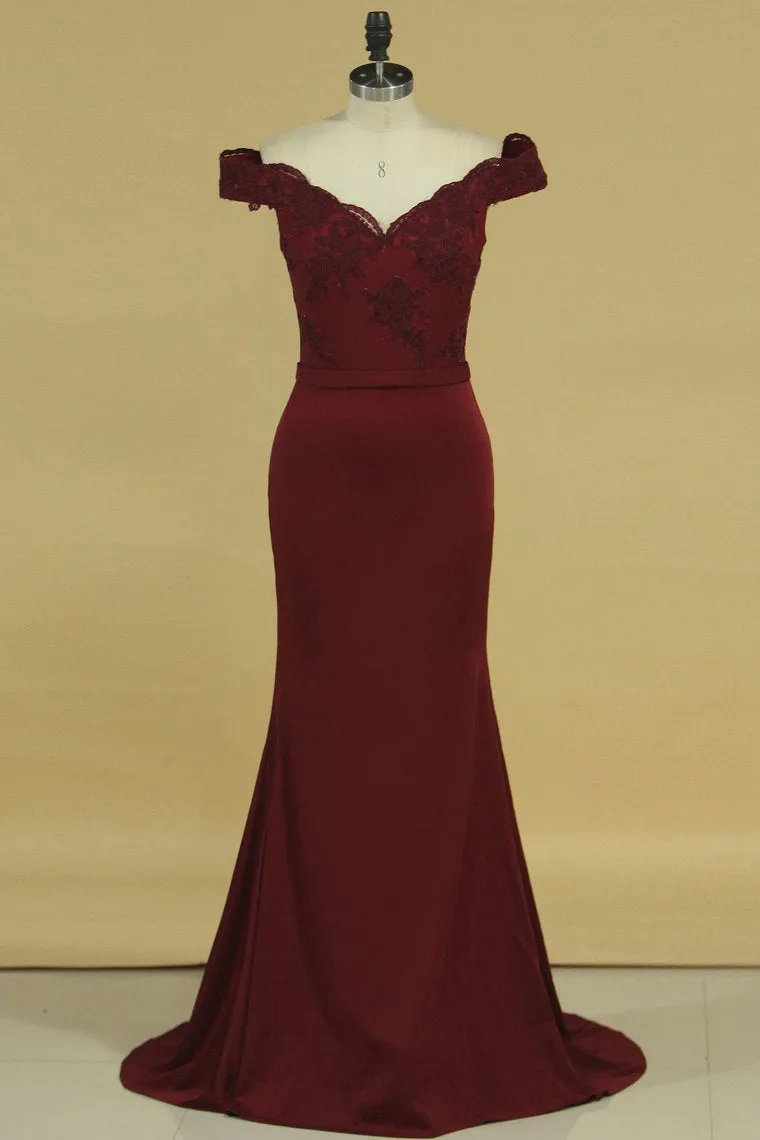 2024 Prom Dresses Spandex Off The Shoulder With Applique Sweep Train