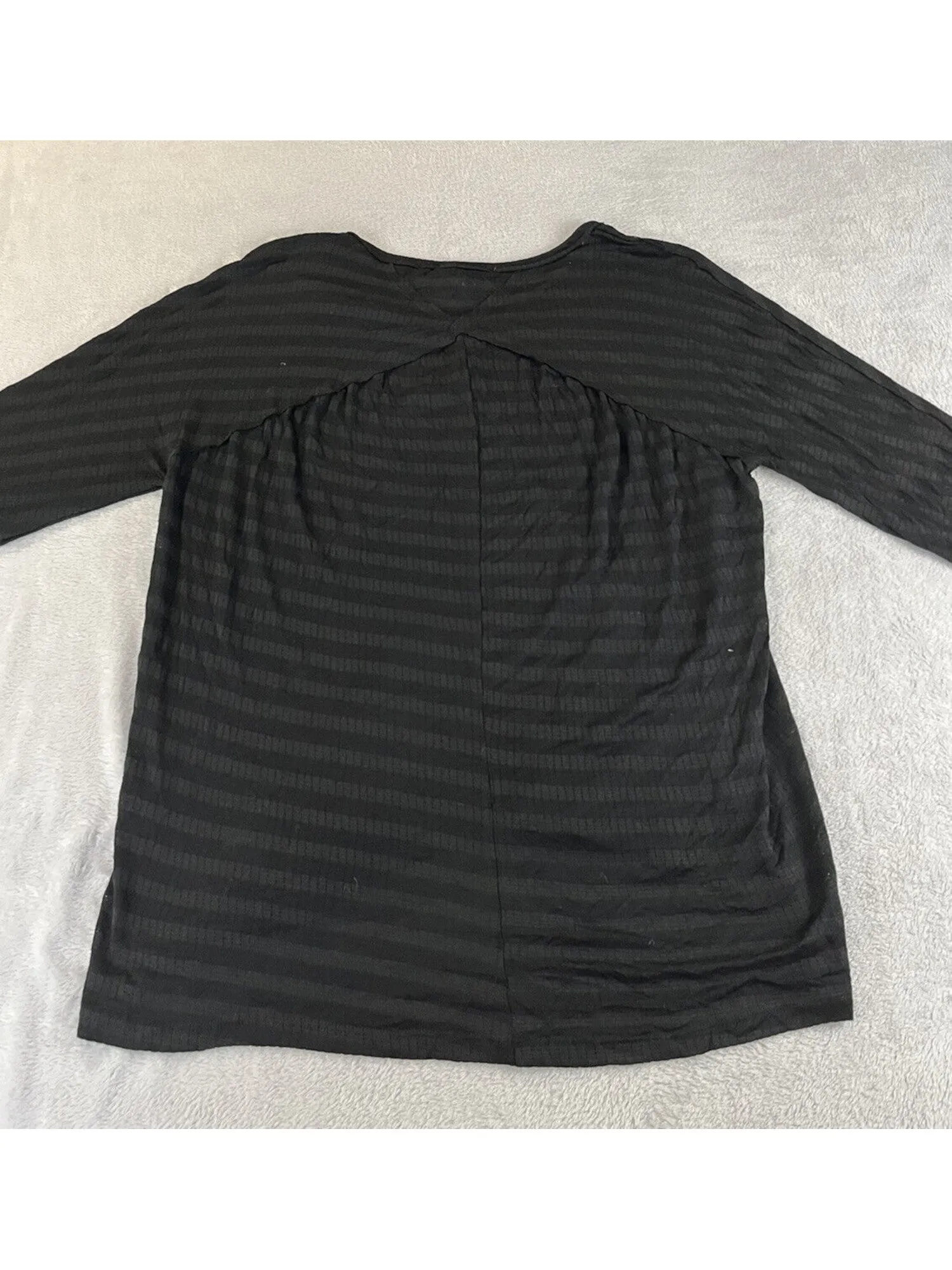 AMERICAN RAG Womens Black Striped Long Sleeve V Neck Hi-Lo Top