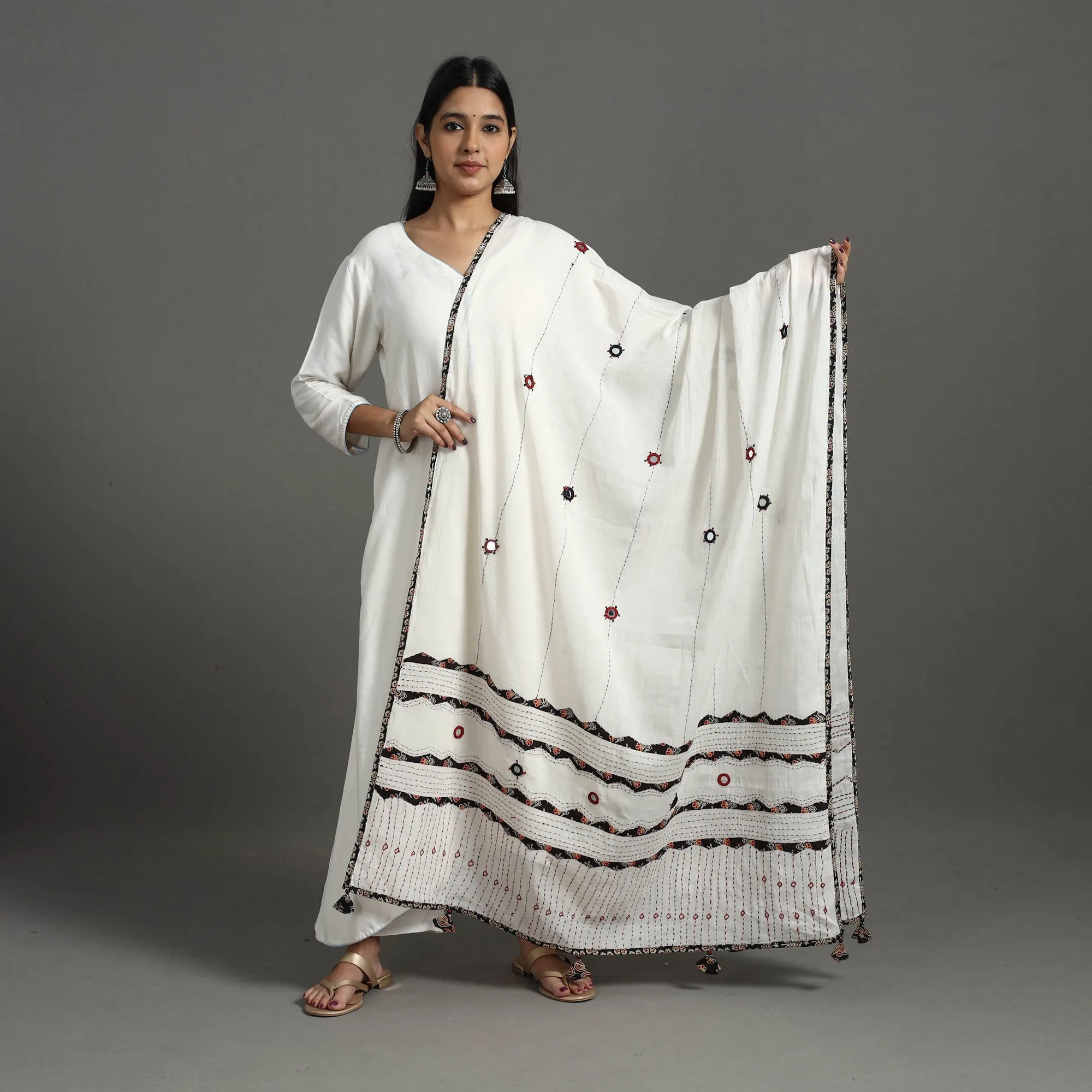 Applique Patchwork Cotton Tagai Kantha Dupatta 62