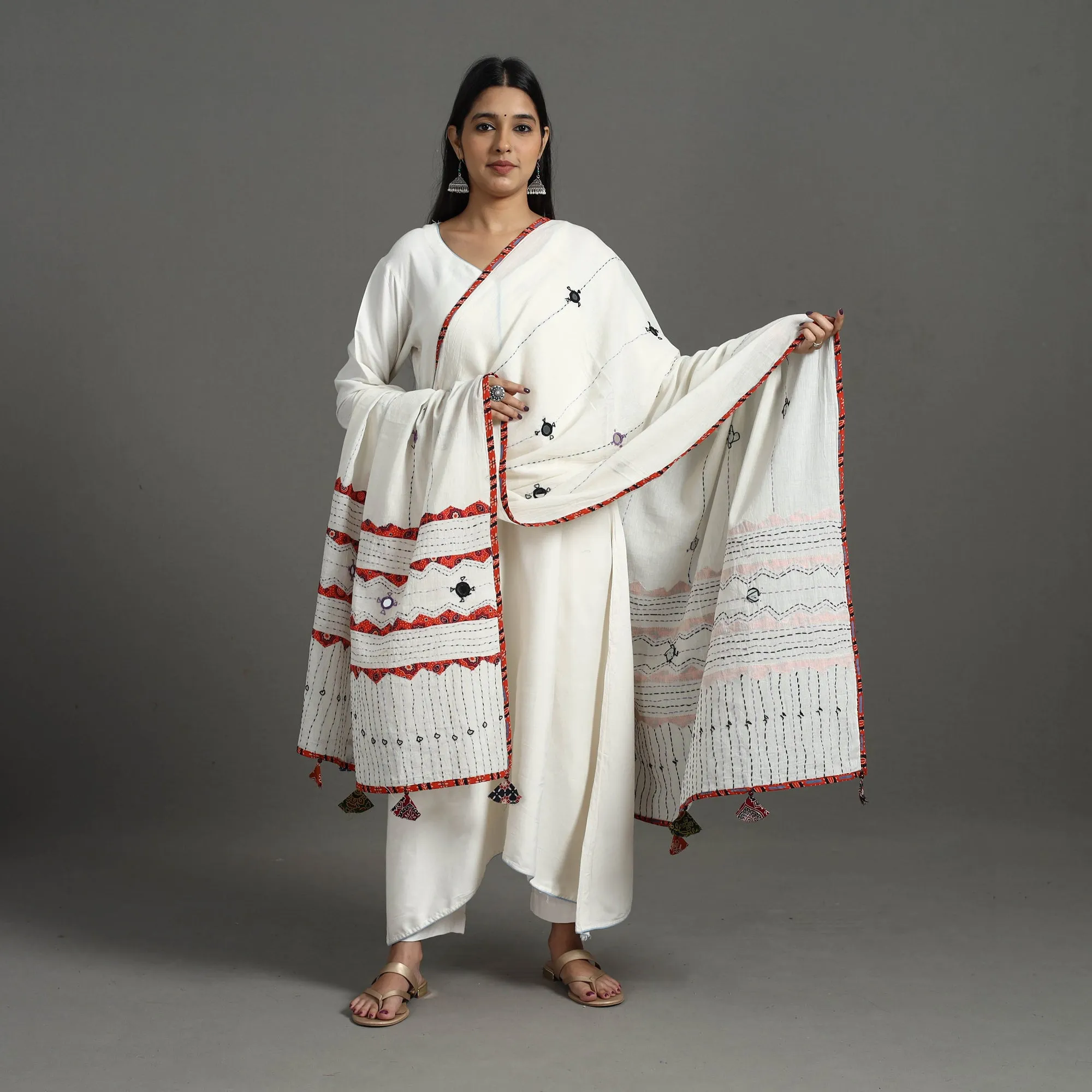 Applique Patchwork Cotton Tagai Kantha Dupatta 66