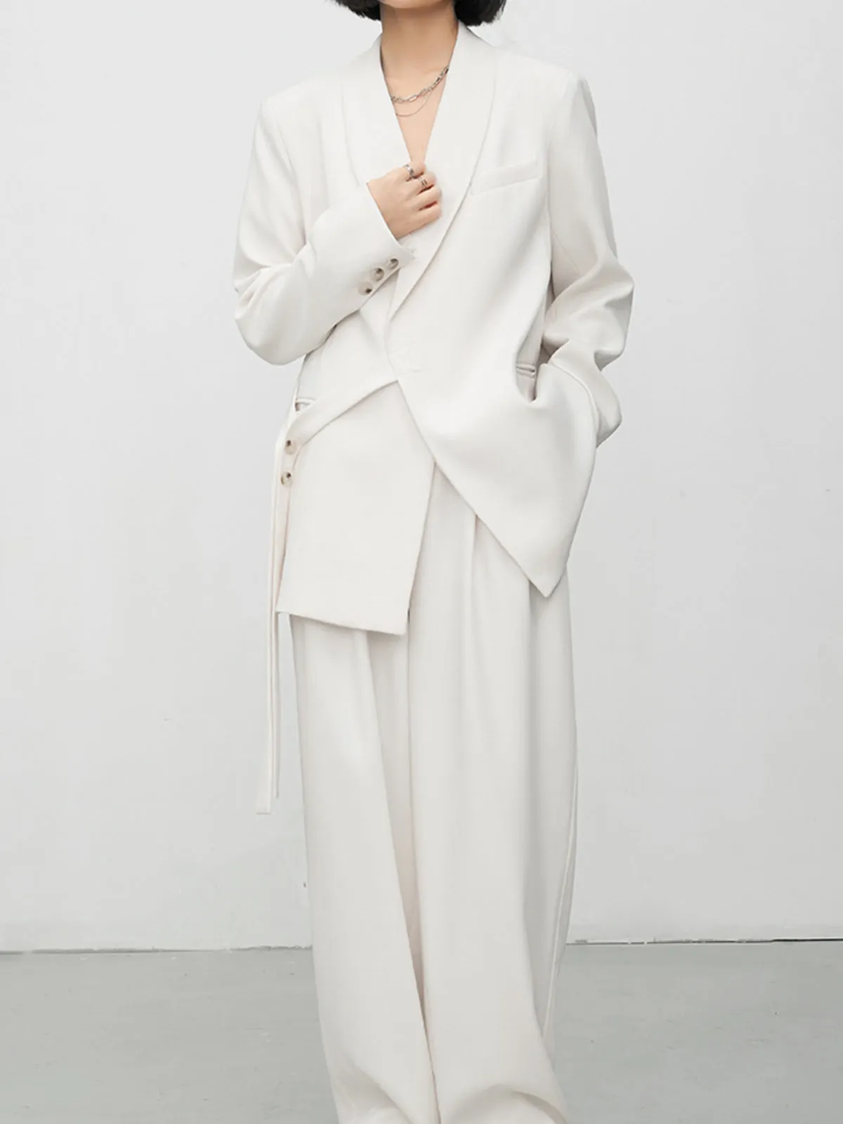 CHICMY- Asymmetric Buttoned Structured Blazer