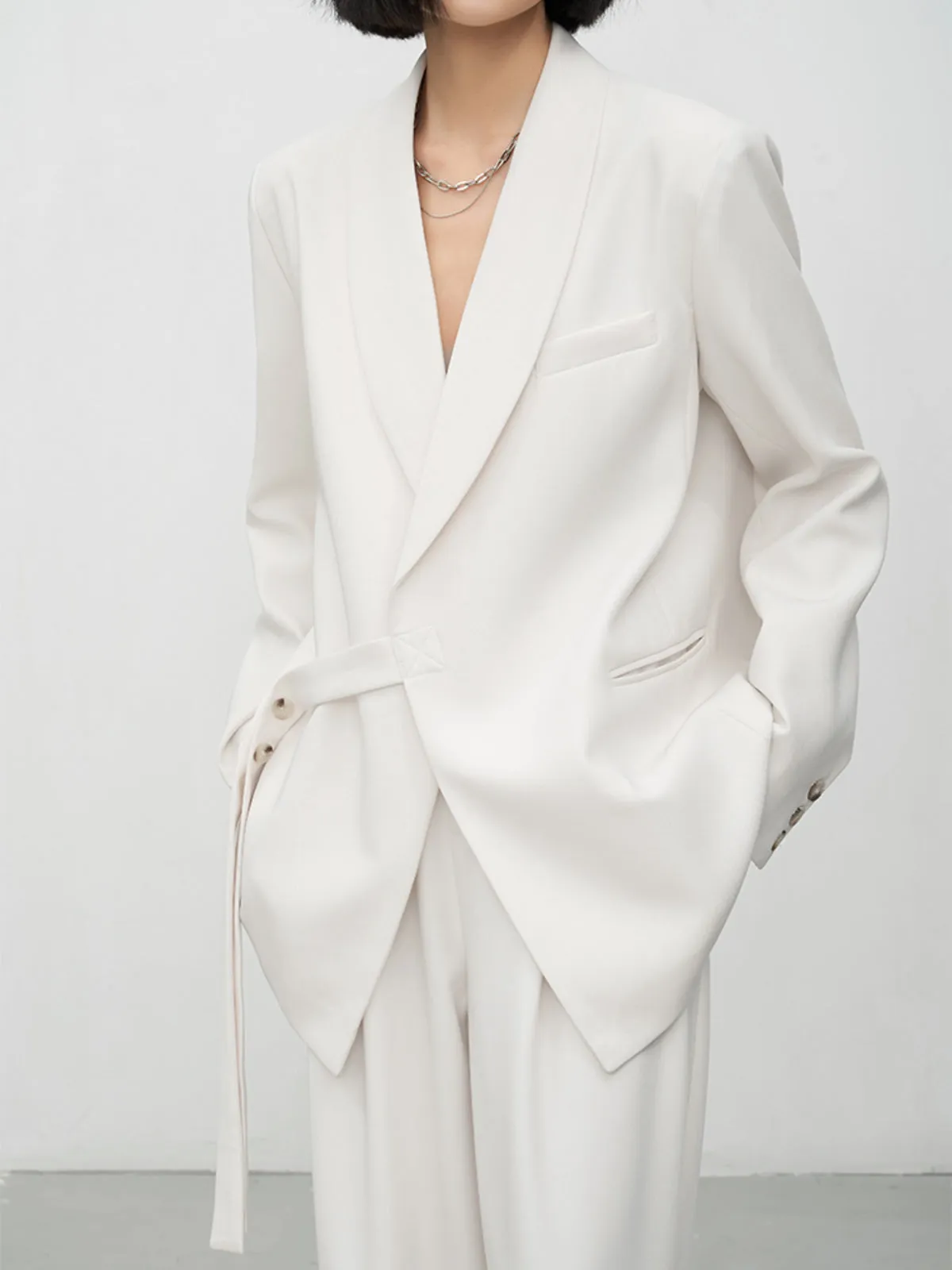 CHICMY- Asymmetric Buttoned Structured Blazer
