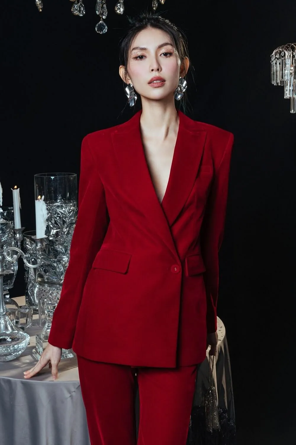 Isla Structured Long Sleeved Velvet Blazer