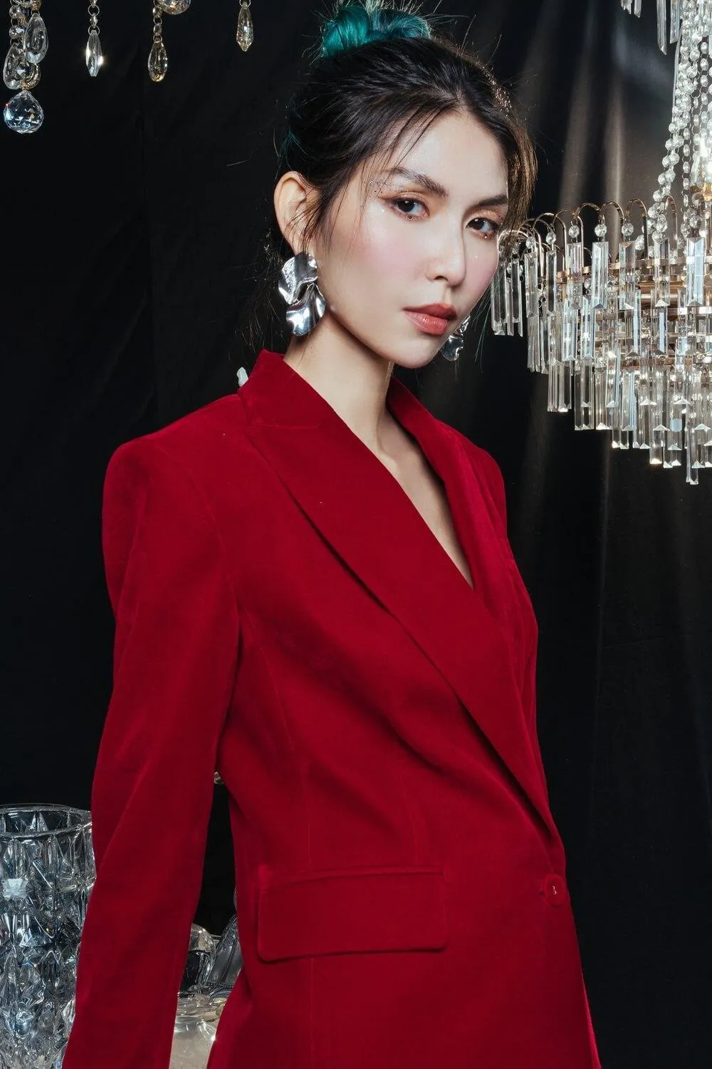 Isla Structured Long Sleeved Velvet Blazer