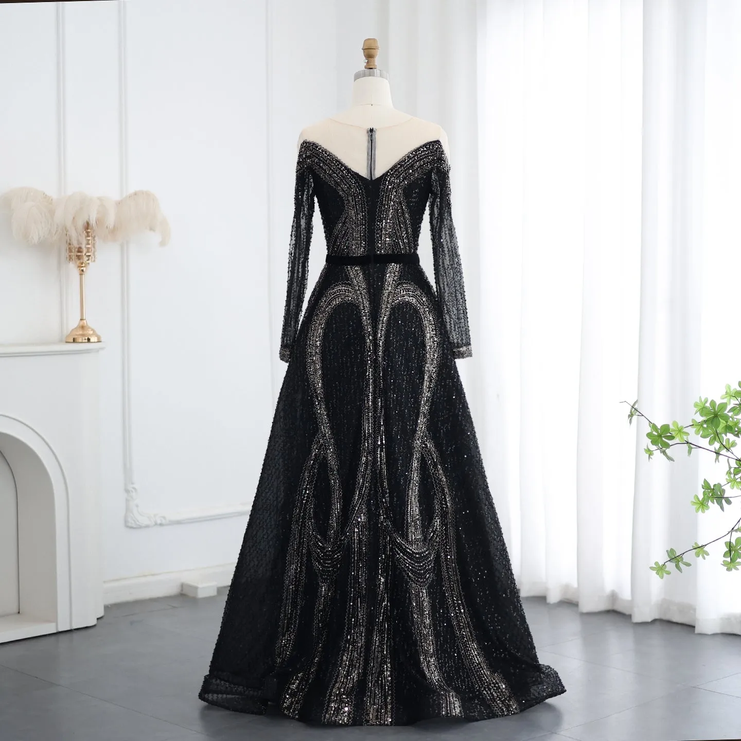 Luxury Long Sleeves Black Evening Dress SS040