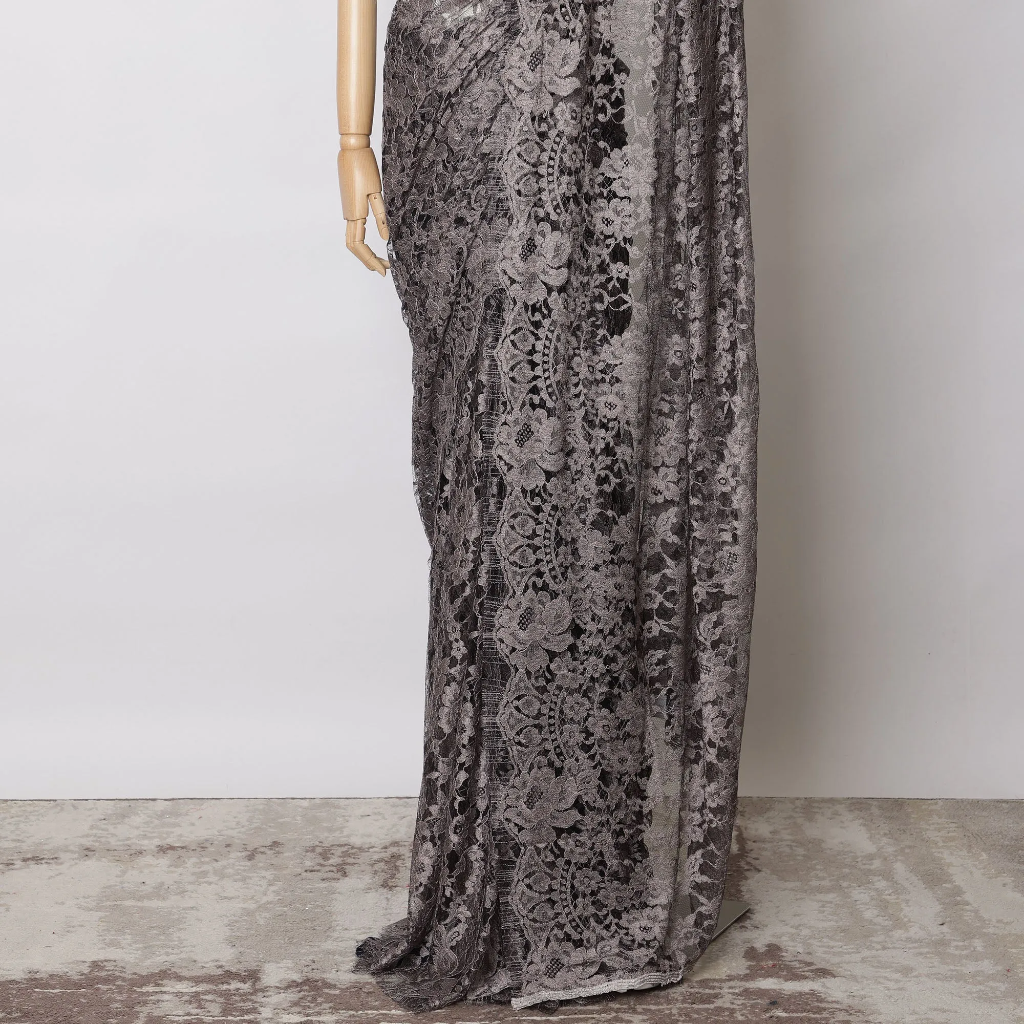 Mauve, Black Two-Tone French Chantilly Lace Fabric – 5.5 Meters, Floral Design, 110 cm Width-D21099