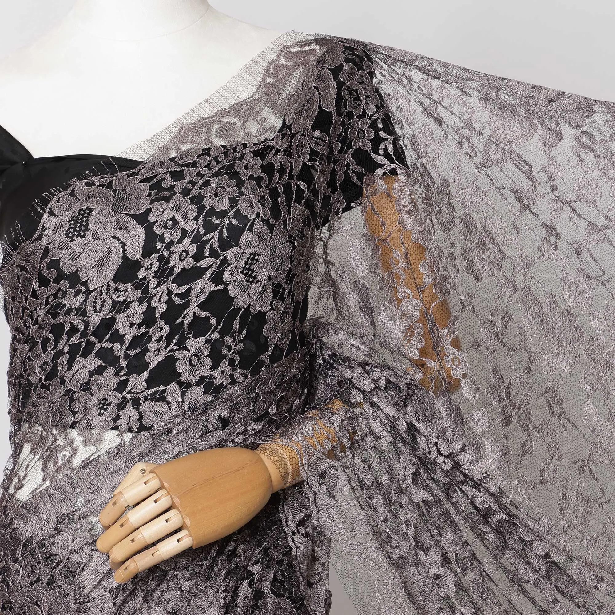 Mauve, Black Two-Tone French Chantilly Lace Fabric – 5.5 Meters, Floral Design, 110 cm Width-D21099