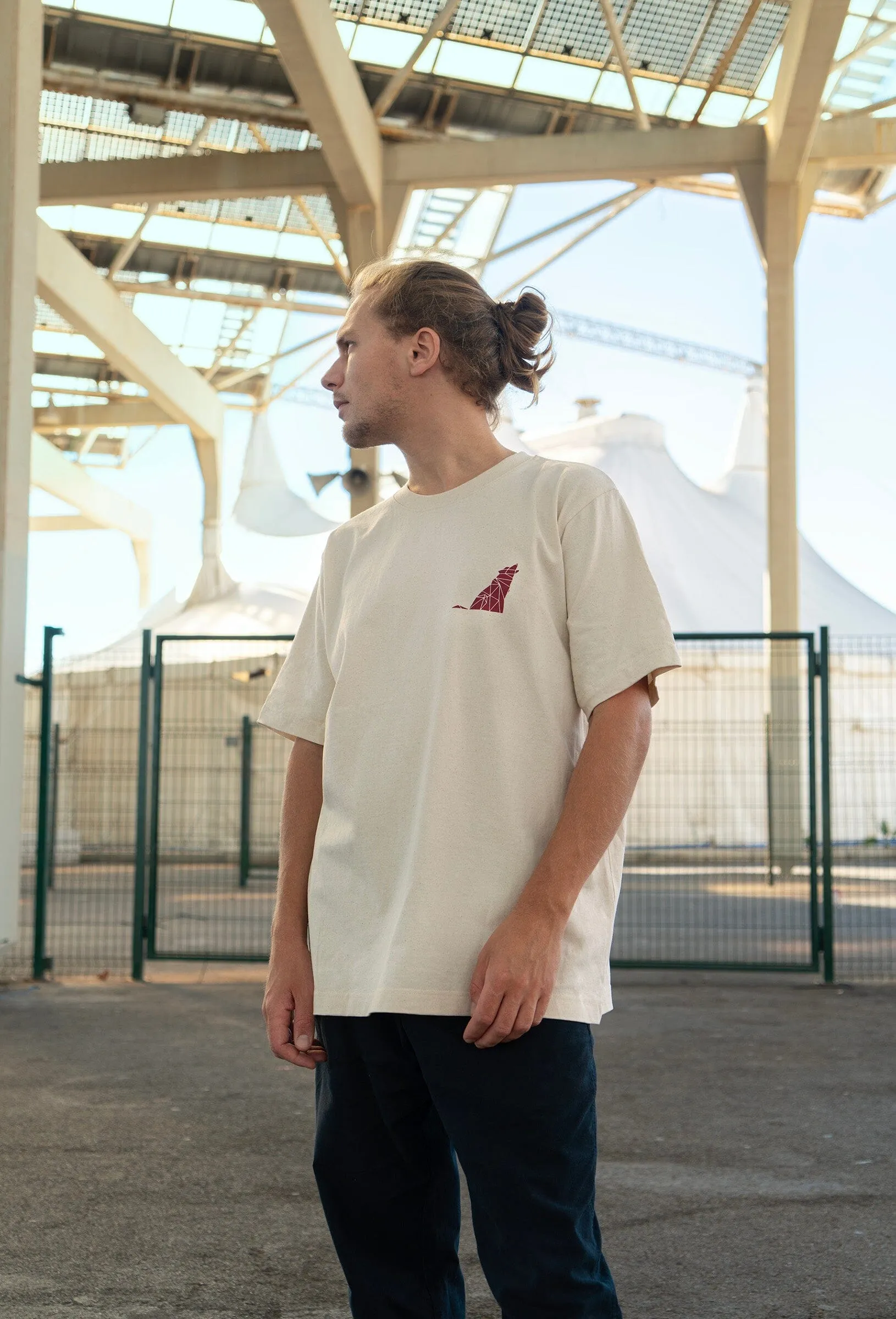 Men's Relaxed T-Shirt | Red Wolf