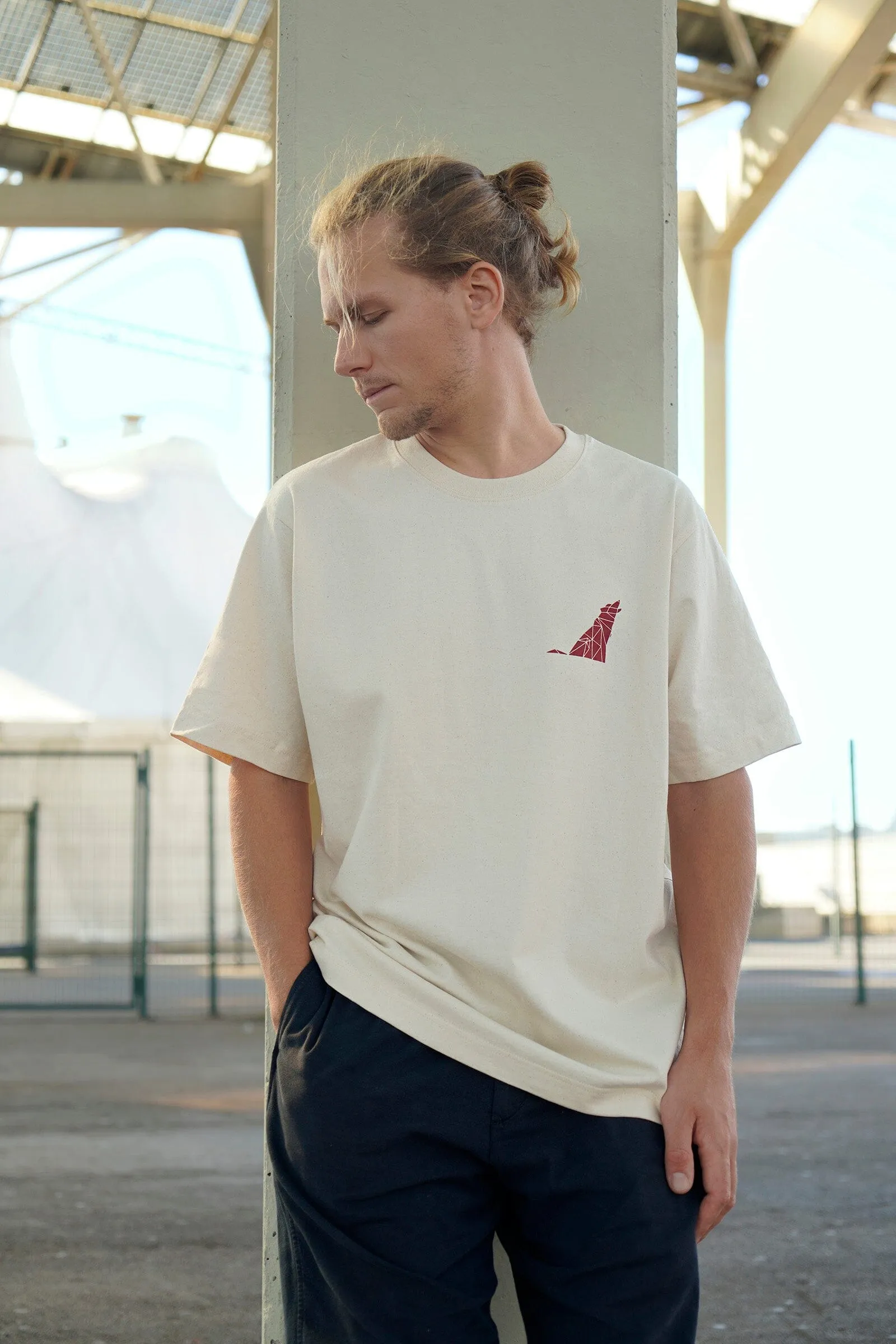 Men's Relaxed T-Shirt | Red Wolf